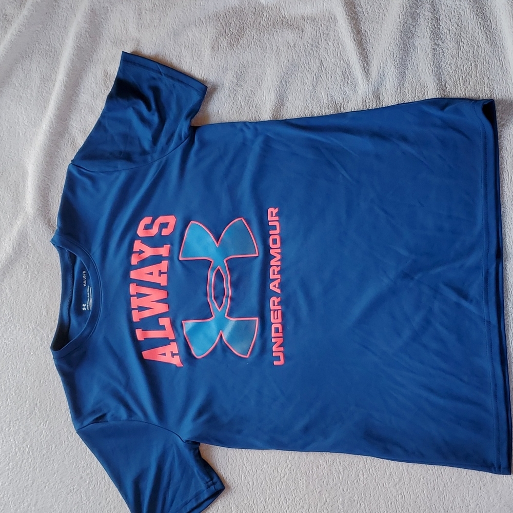 Under Armour YL shirt